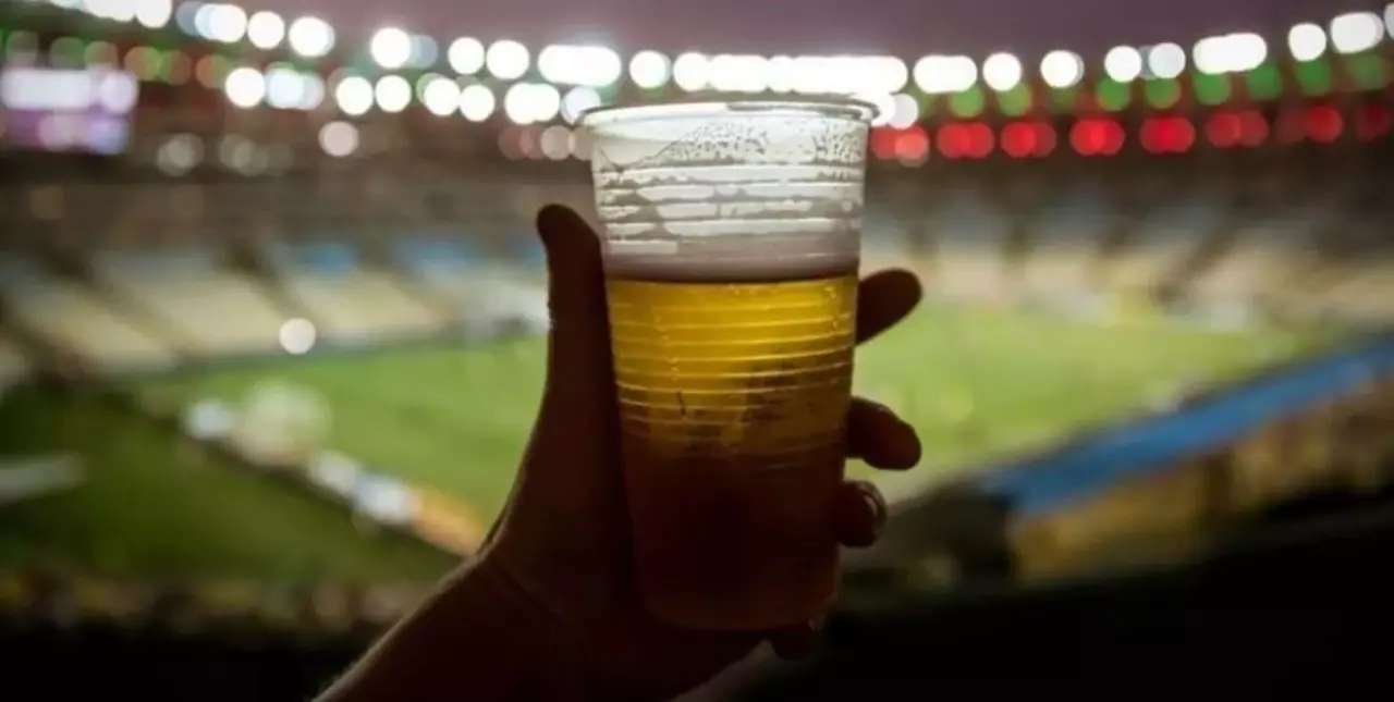 El CEO de Qatar 2022 garantiza el expendio de bebidas alcohólicas fuera de los estadios 