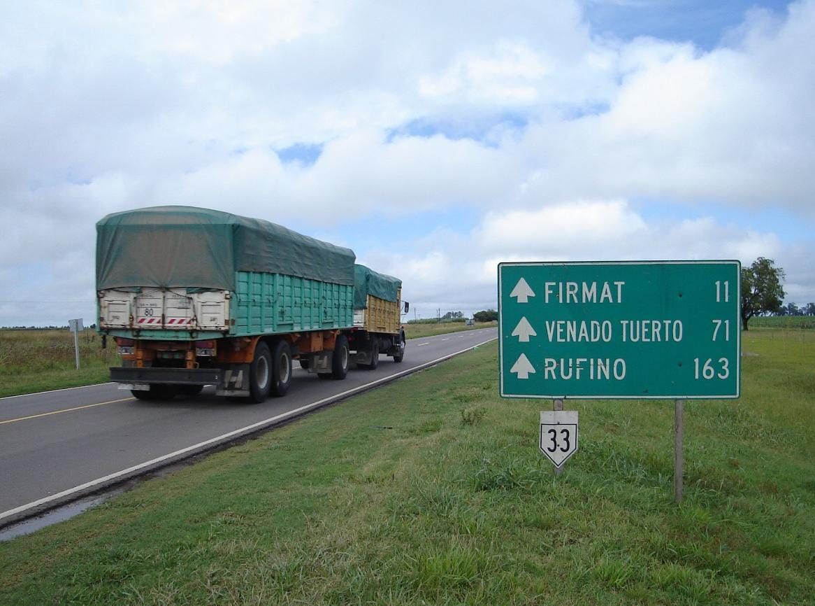 Enrico presentó reclamos ante Vialidad Nacional por obras en ruta 33 y continuidad de la autopista 