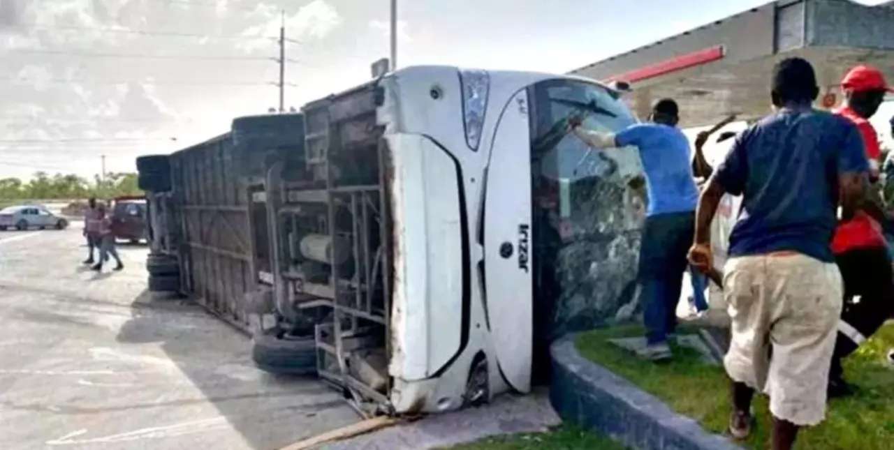 Accidente en Punta Cana: el chofer del micro que volcó había consumido cocaína