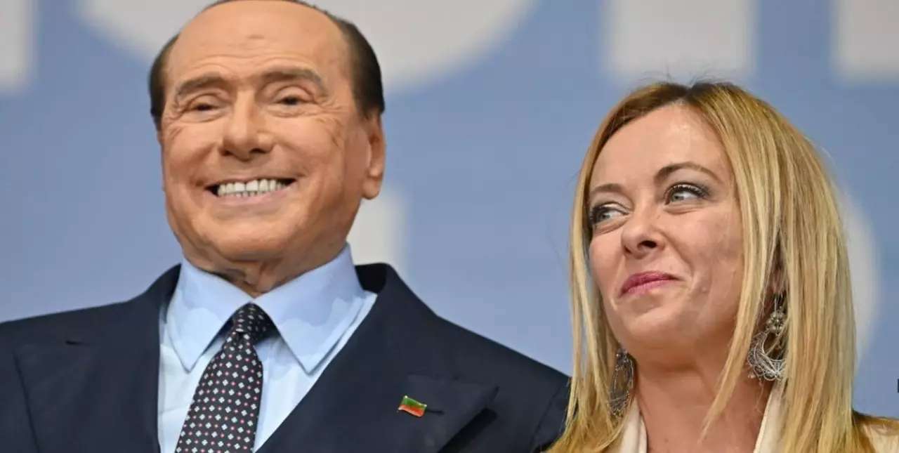 A horas de la formación del nuevo Gobierno italiano vuelven los cruces entre Meloni y Berlusconi