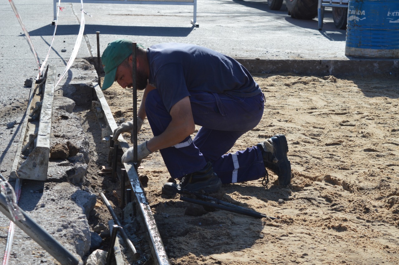 Obras municipales: bacheo, reparación de calzada y hormigoneado de cordones