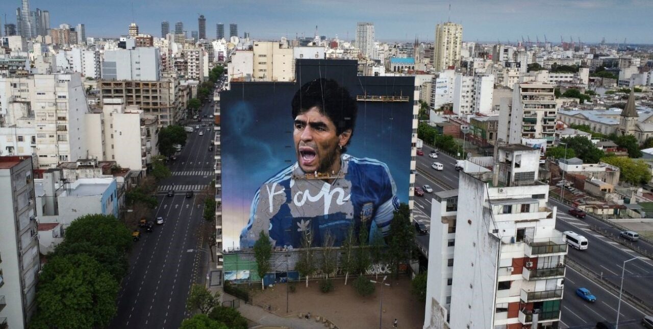Diego Maradona cumpliría 62 años: el recuerdo del mundo del fútbol