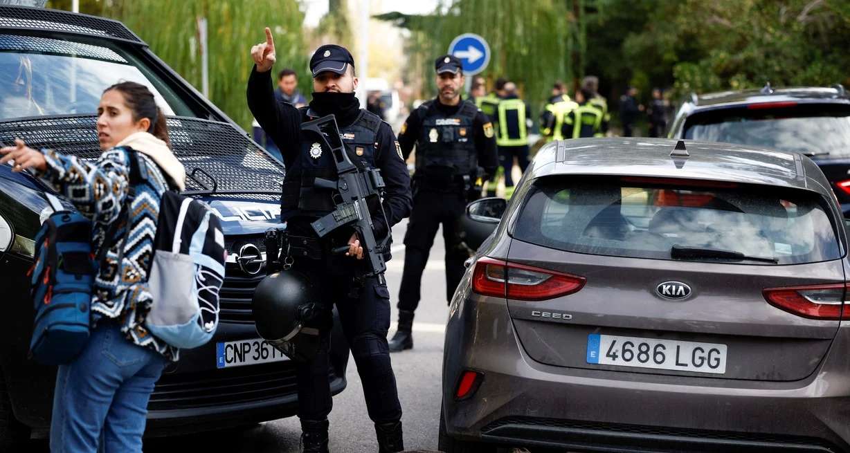 Un herido tras explosión en la embajada de Ucrania en España