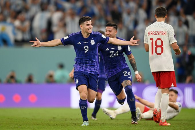 Argentina venció a Polonia: 45 minutos en los que se jugó como si fuese en el patio de casa