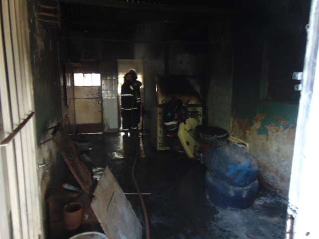 Venado Tuerto: incendio de magnitud en el garaje de una vivienda