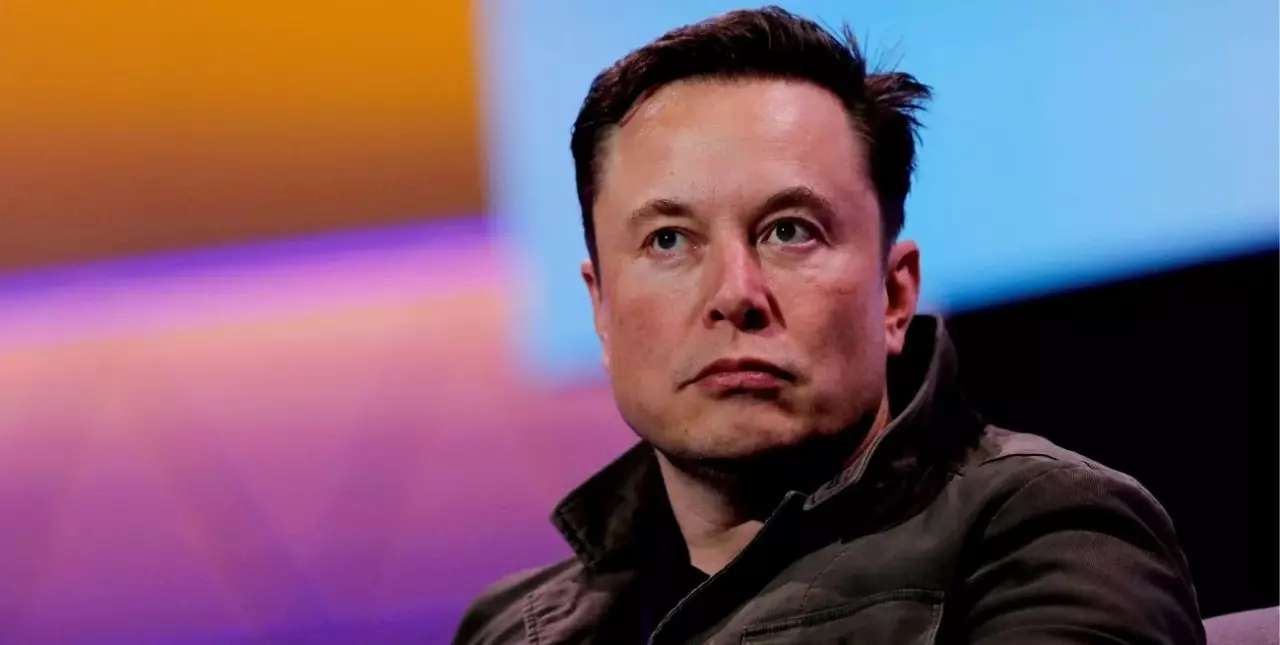 Elon Musk discutió en Twitter con un empleado y luego lo despidió