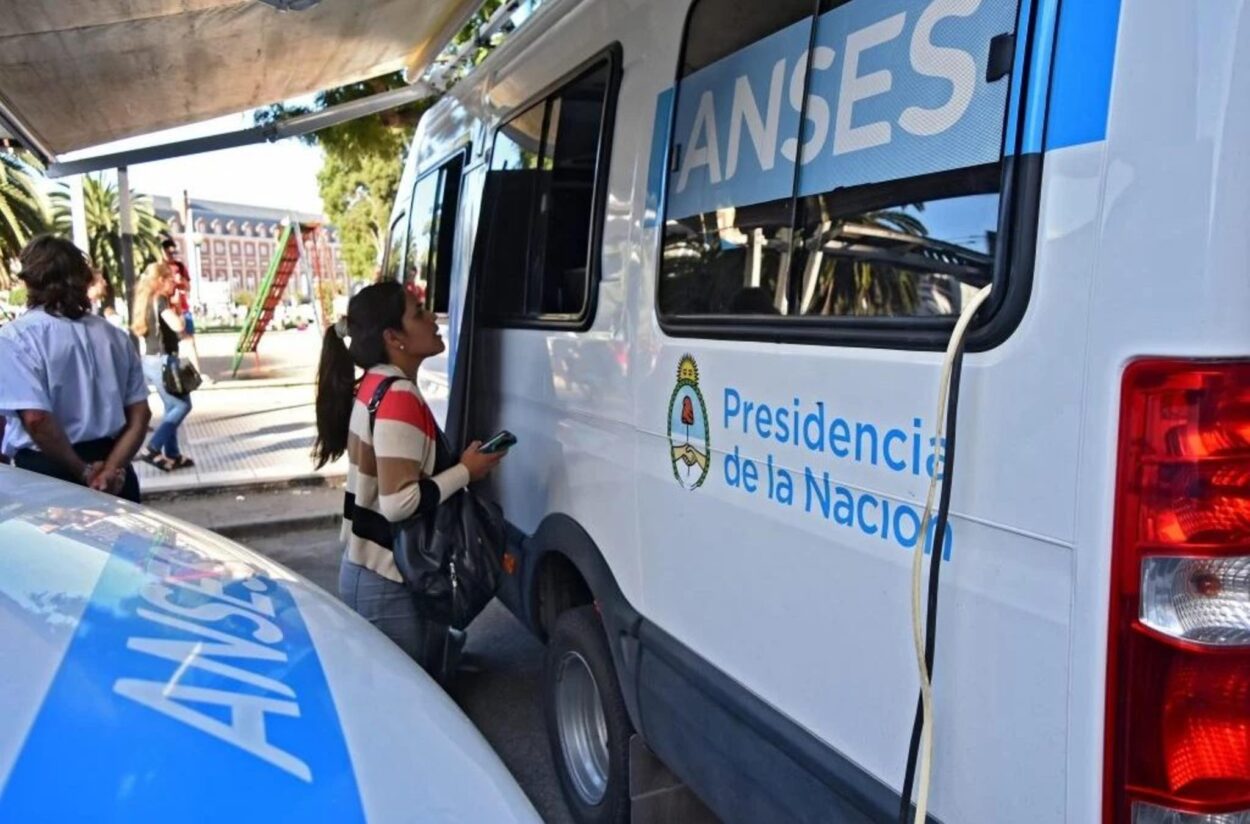 La unidad móvil de Anses recorre el departamento General López