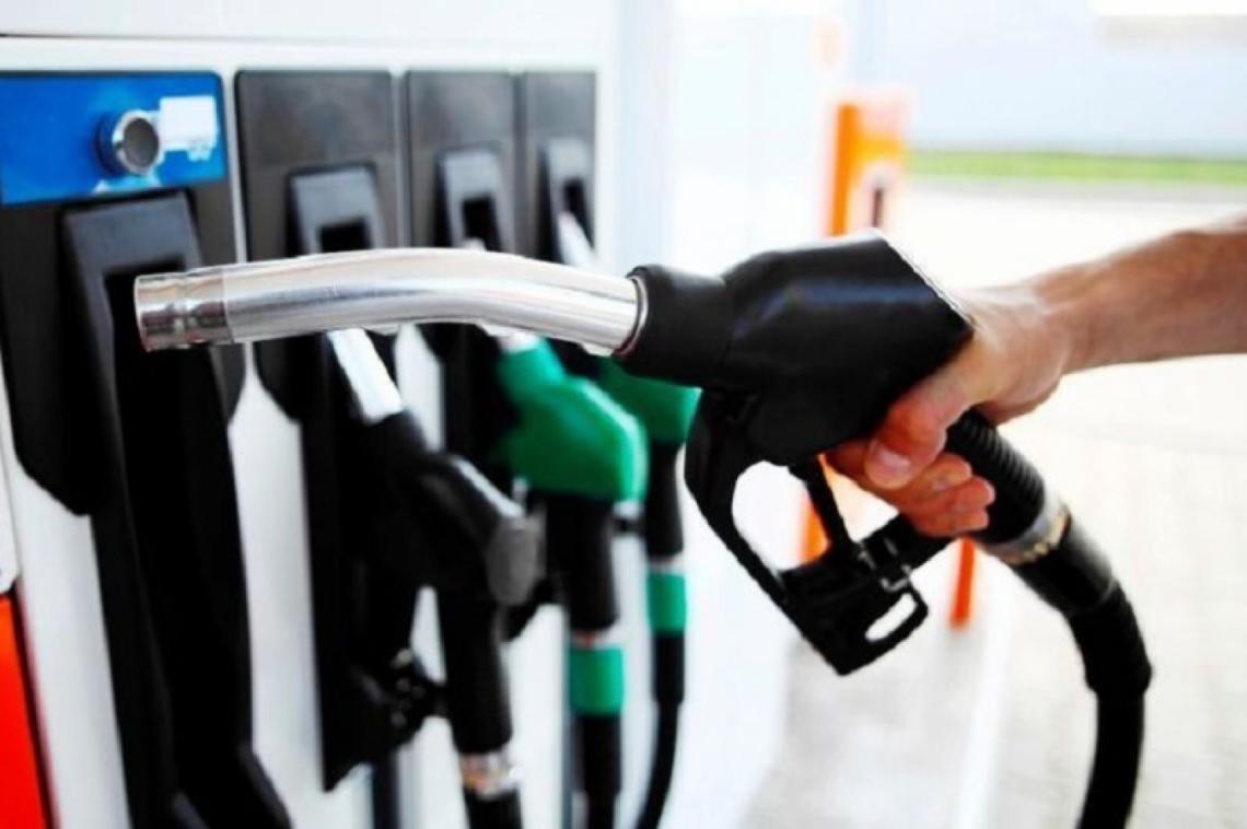 YPF aumenta el precio de sus combustibles, desde la medianoche de este jueves
