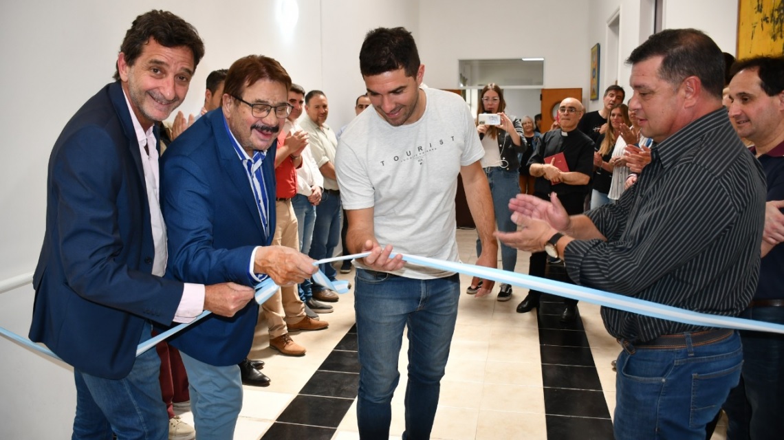La Provincia inauguró una nueva Sala de Pediatría en el Hospital San Carlos de Casilda