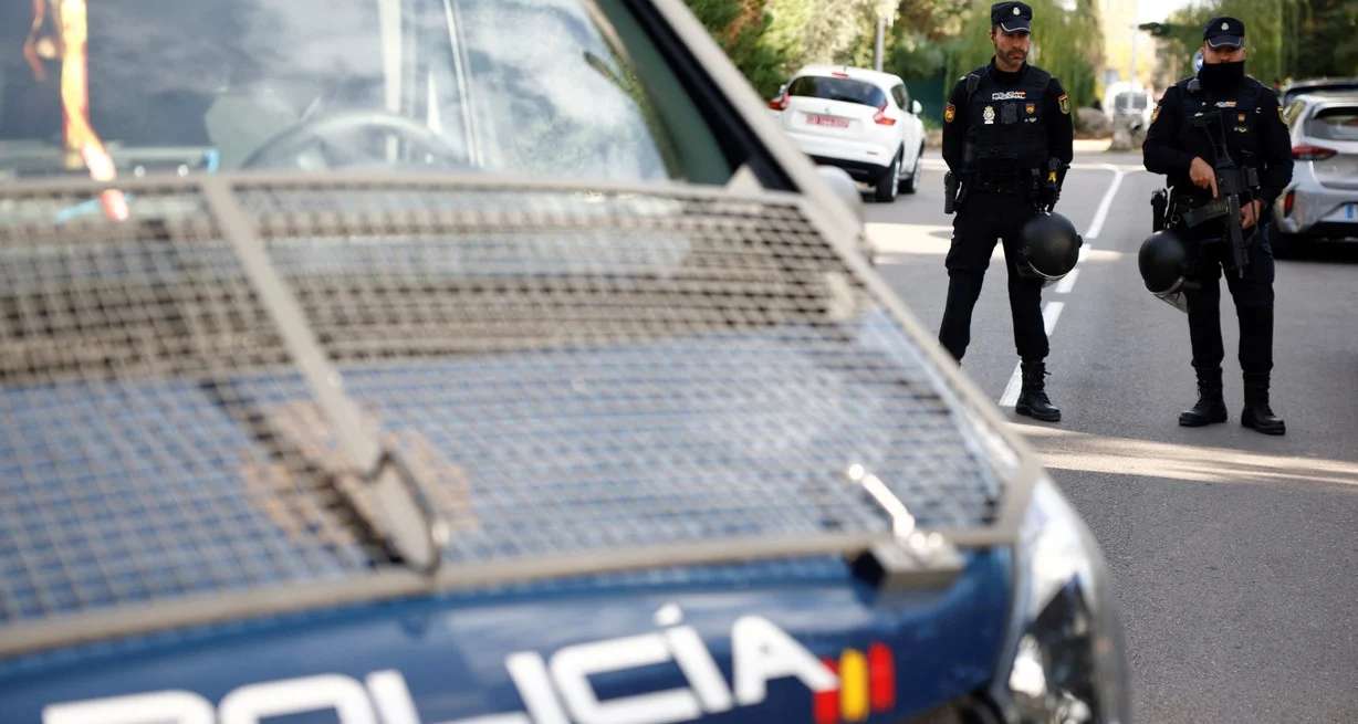 España reforzó su seguridad tras la llegada de nuevas cartas explosivas