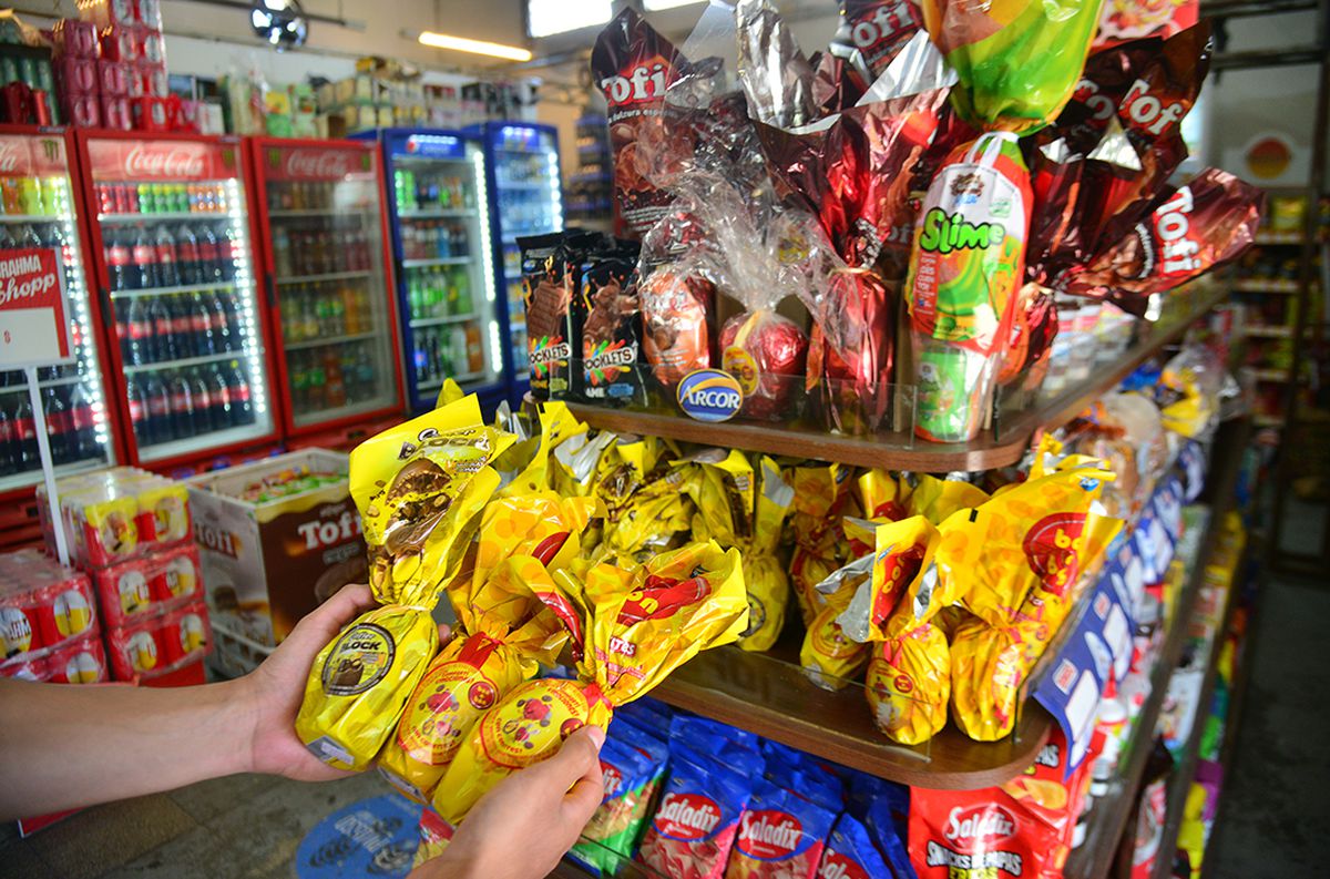 Venado Tuerto: detenido por robar chocolates en un supermercado