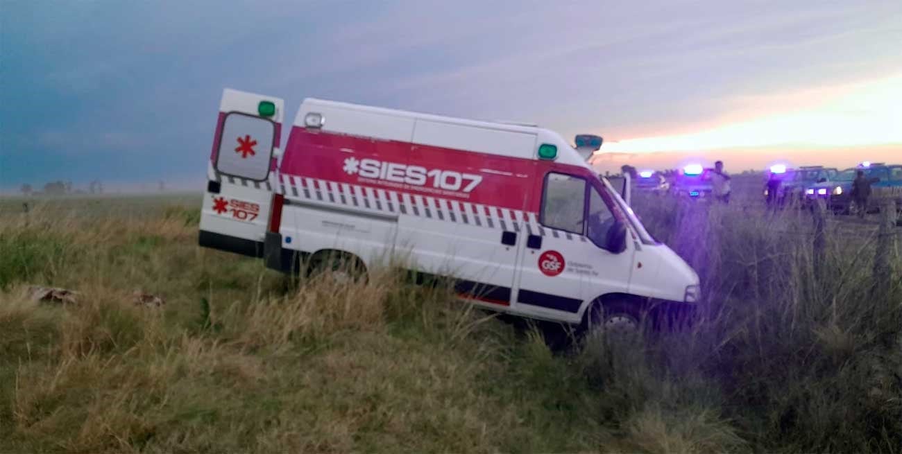 Festejo alocado: un médico se emborrachó, se llevó la ambulancia y chocó