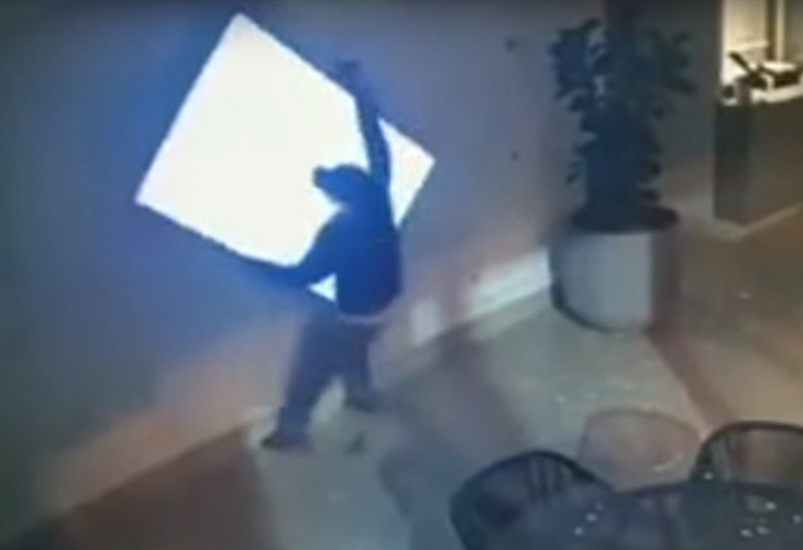 Venado Tuerto: ingresan a una casa quinta y roban un TV de 50 pulgadas