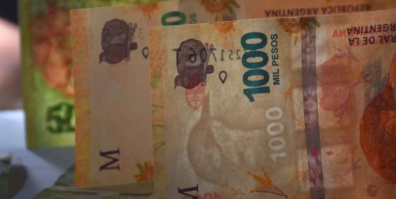 El billete de 1.000 pesos cumplió 5 años: ¿cuántos dólares valía en 2017 y cuántos en 2022?
