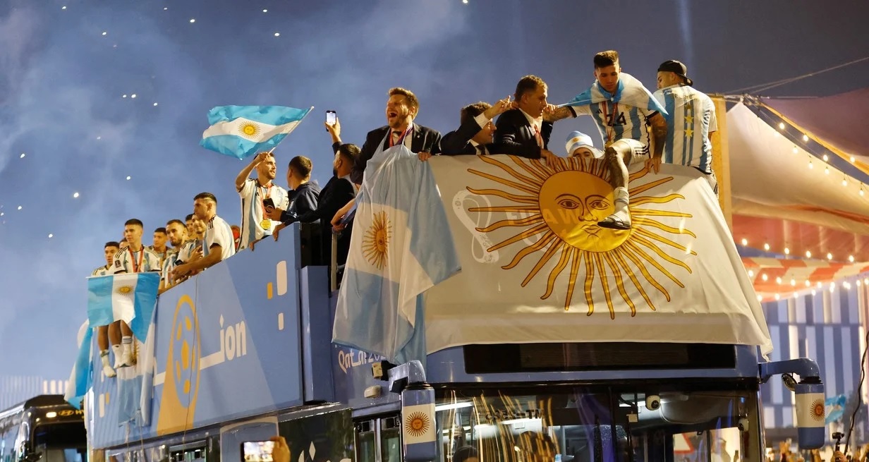 Este martes será feriado nacional para recibir a la selección argentina