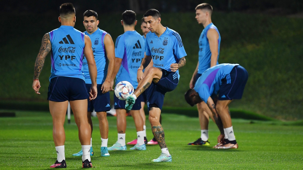 La Selección argentina continúa con las pruebas en una práctica a puertas cerradas