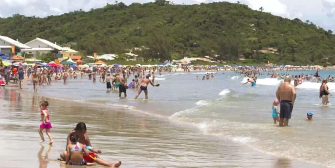 Epidemia de diarrea en Brasil: más del 50% de las playas no están aptas para bañarse