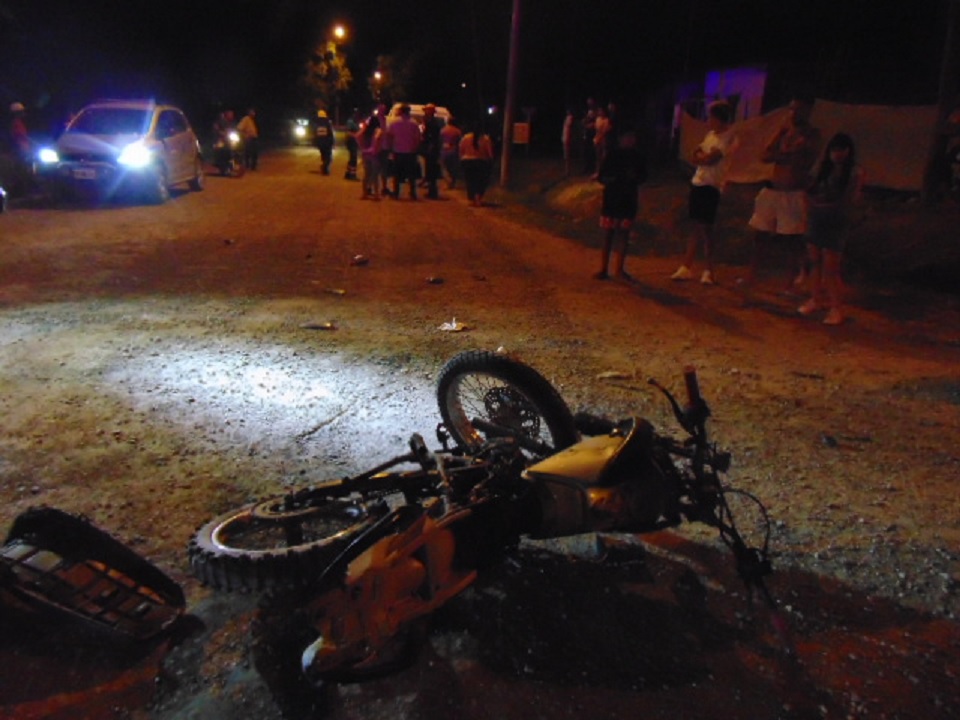 Venado Tuerto: un herido en choque entre moto y camioneta