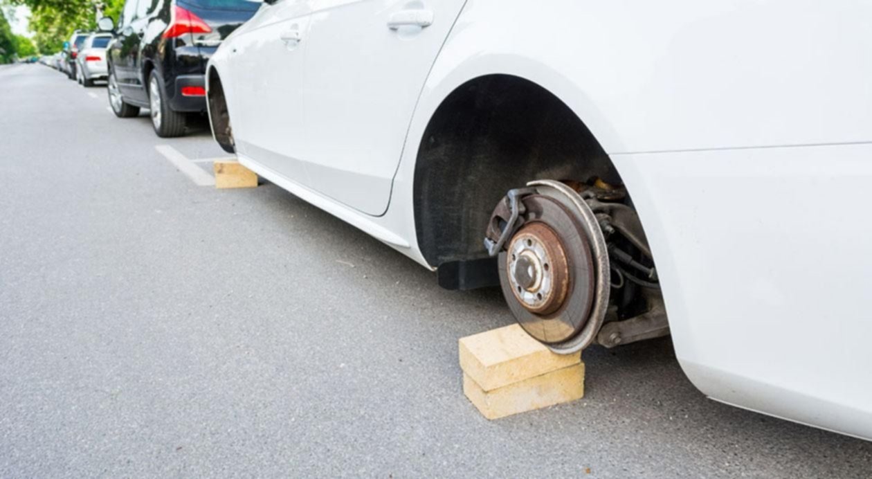 Venado Tuerto: nuevamente robaron neumáticos a un automóvil