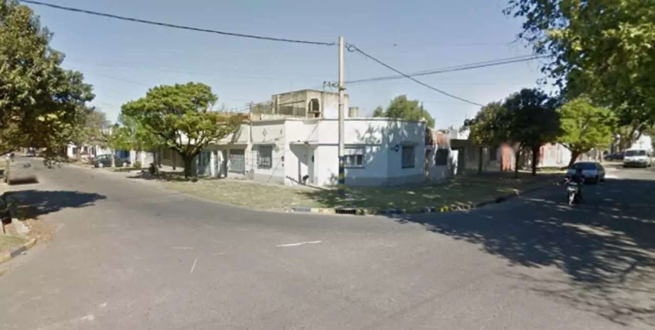 Rosario: acribillaron a tiros a un hombre en la puerta de su casa