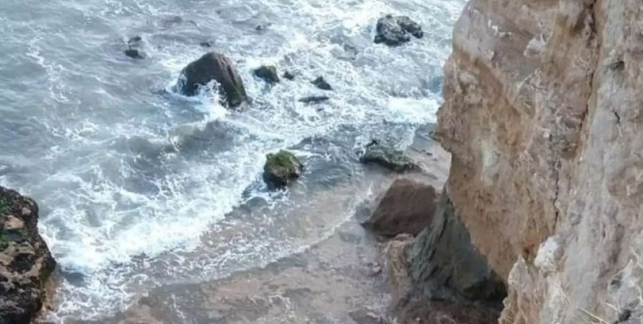 Mar del Plata: murió un turista tras caer a un acantilado mientras intentaba sacarse una selfie