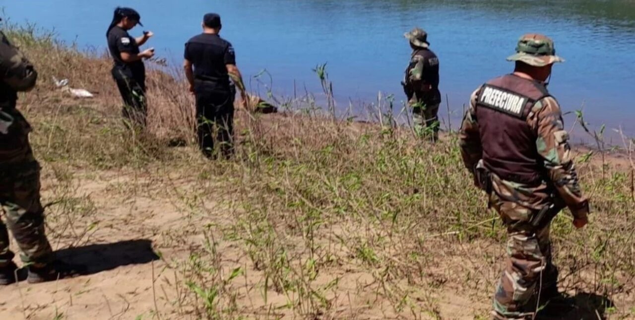 Hallaron los cuerpos de los dos hermanitos ahogados por su mamá en el Río Paraná