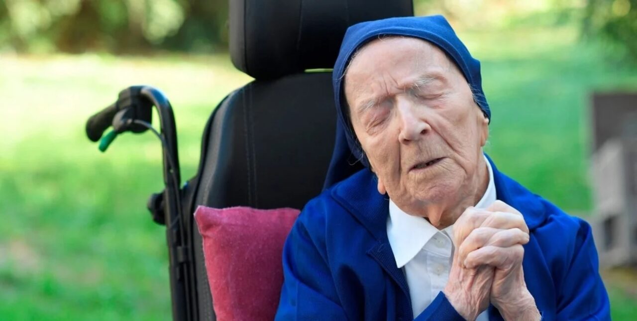 Murió la persona más longeva del mundo: tenía 118 años