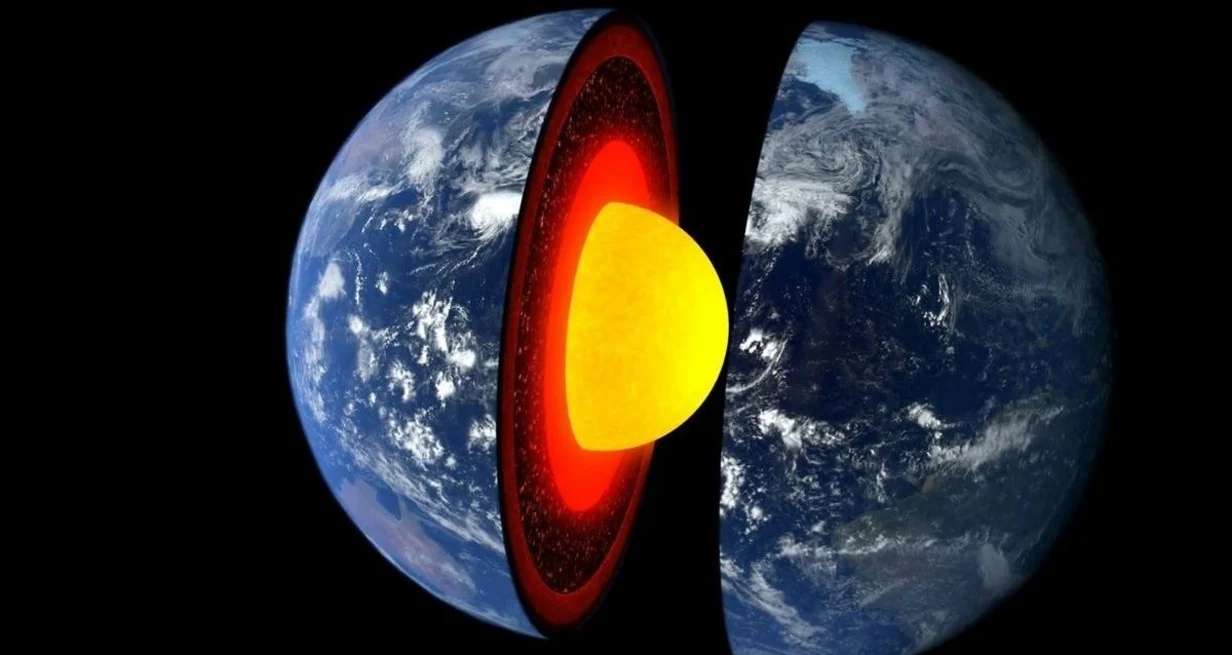 El núcleo de la Tierra se detuvo y cambia su sentido de giro: qué significa