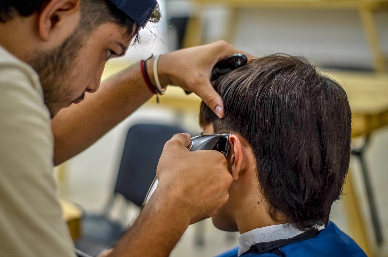Capacitación en corte masculino y barbería en la Casa del Bicentenario