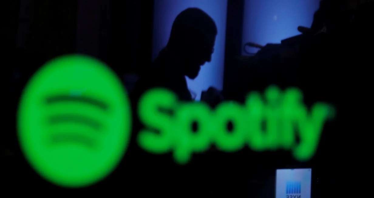 Crisis en las plataformas digitales: Spotify despedirá el 6% de su personal
