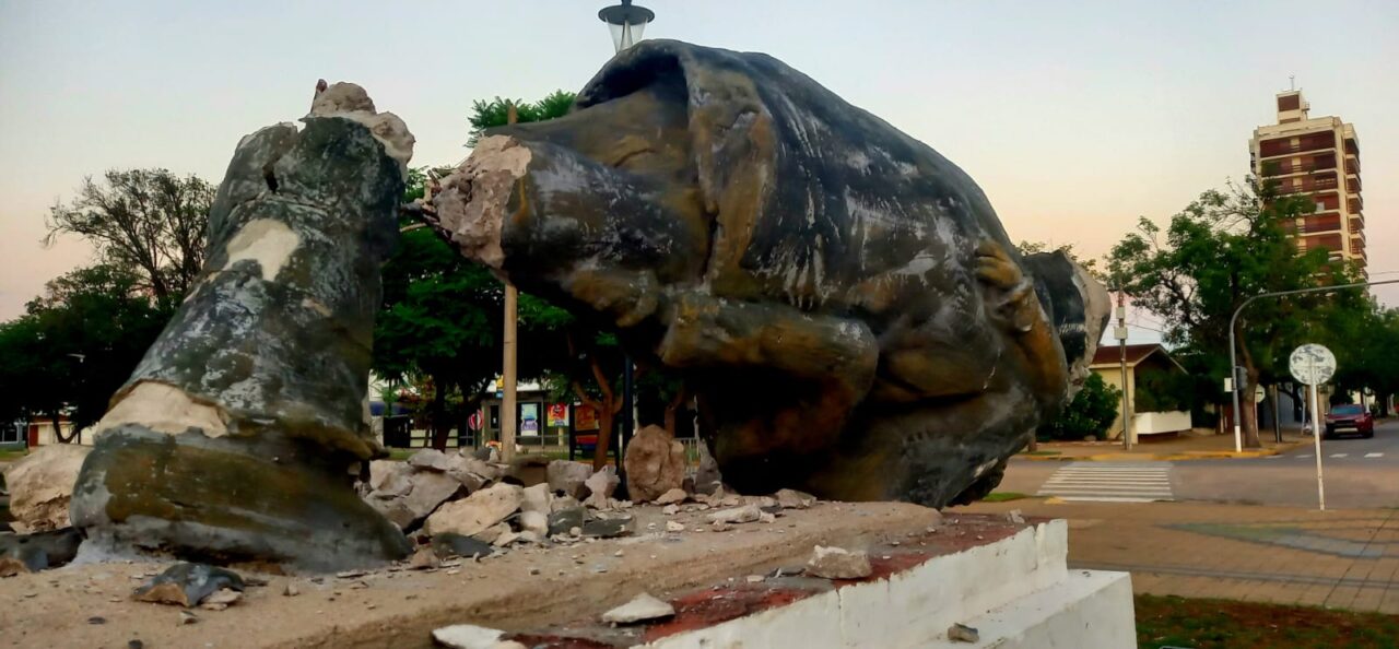 Nadia Menegosi, la creadora de la escultura destruida, consideró que difícilmente se pueda reparar