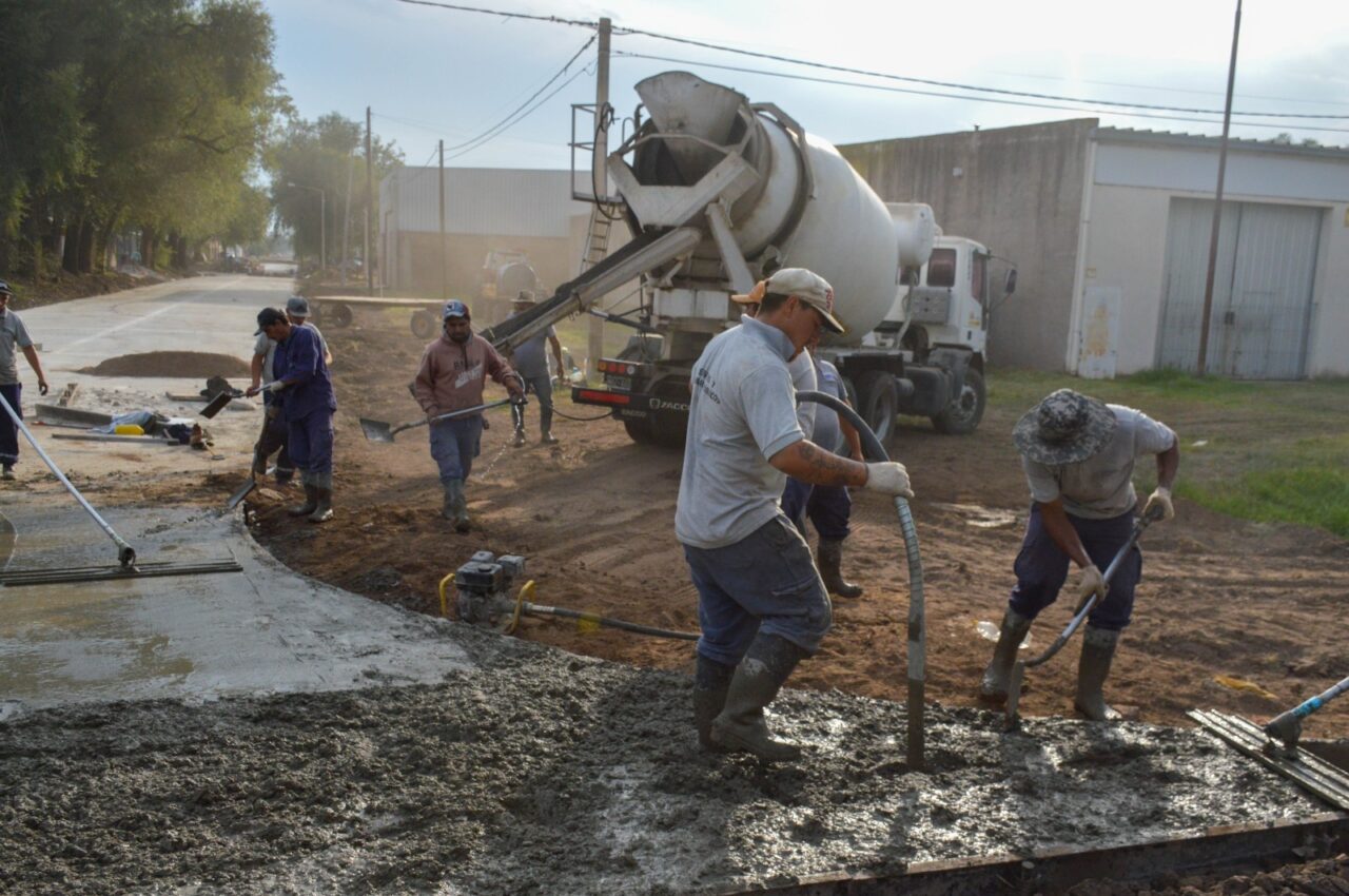El gobierno venadense refuerza los trabajos de hormigonado en distintos barrios