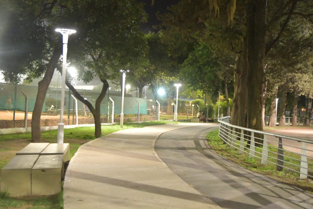 Se inauguró la iluminación led faltante en el Parque Municipal de Venado Tuerto