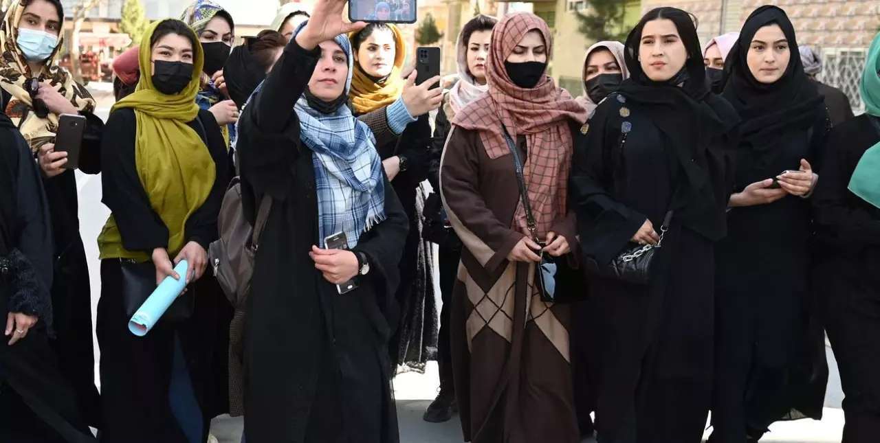 Afganistán es “el país más represivo del mundo” para las mujeres