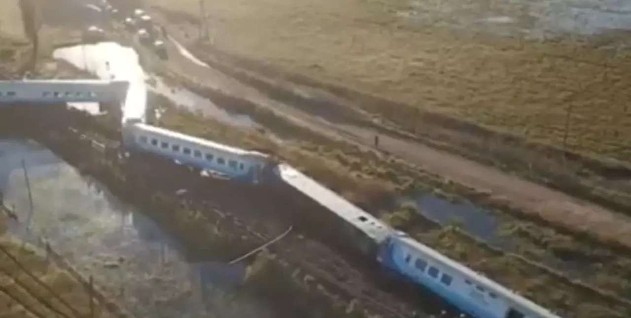 Olavarría: descarriló un tren de larga distancia con casi 250 pasajeros a bordo