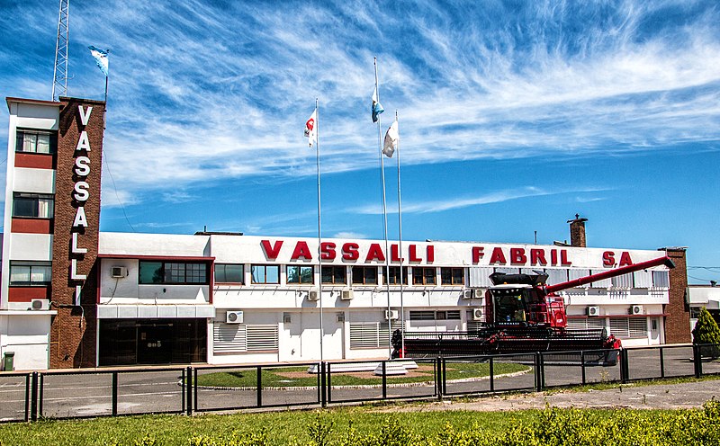 Firmat: Vassalli reduce horas de trabajo ante el desplome de las ventas  