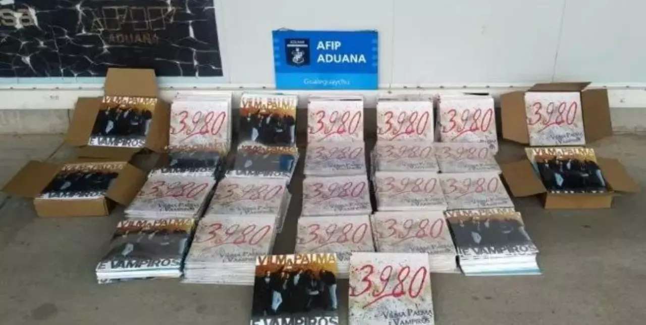 Valuados en millones: Aduana incautó 483 vinilos de la banda rosarina Vilma Palma e Vampiros