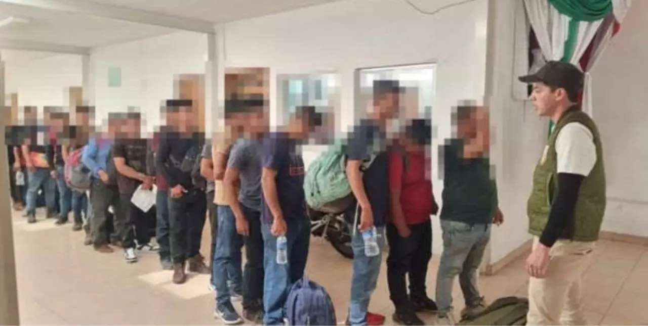 México: 136 migrantes fueron hallados dentro de un camión