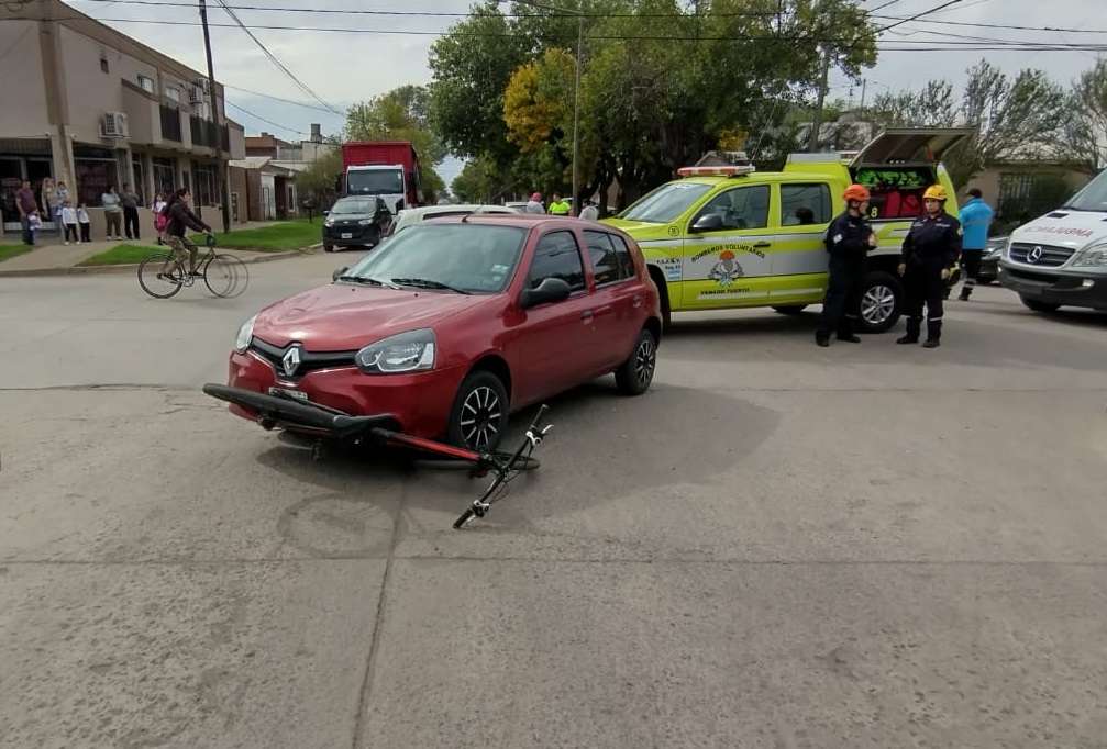 Accidentes en las calles venadenses: dos ciclistas menores de edad y un motociclista hospitalizados