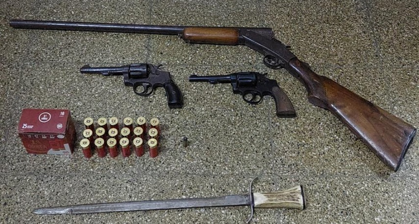 Secuestran armas y municiones en un operativo en San Francisco