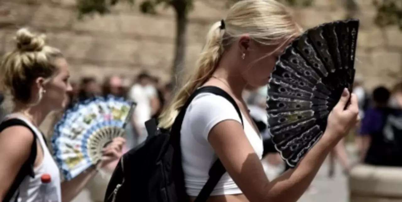 España atraviesa una inusual ola de calor con temperaturas de hasta 40 grados