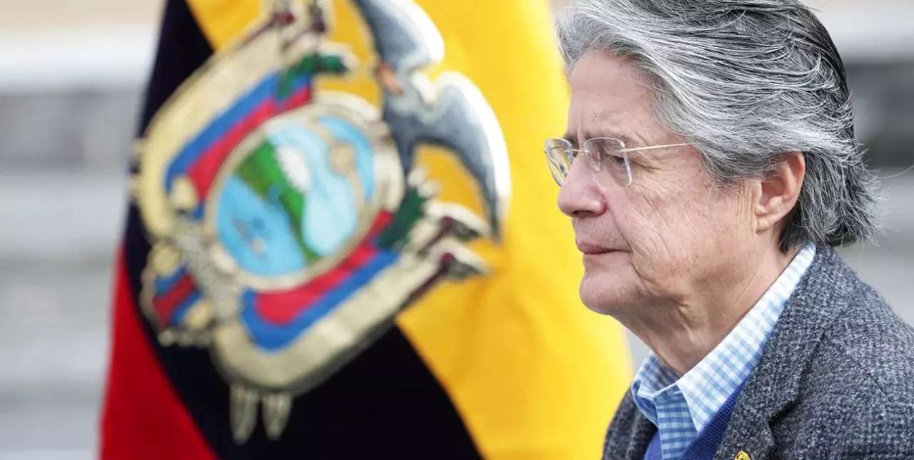 Ecuador: autorizan a los civiles a portar armas para combatir la inseguridad