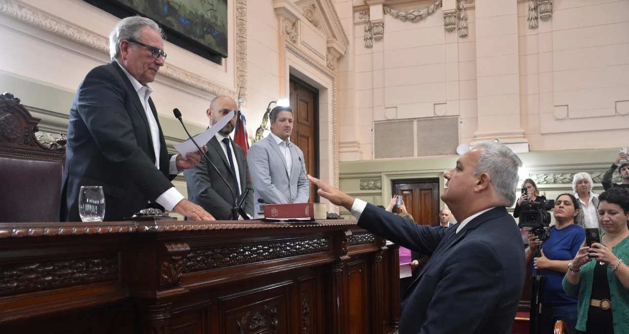 Pablo Farías se comprometió a que la Cámara de Diputados siga funcionando hasta el 10 de diciembre