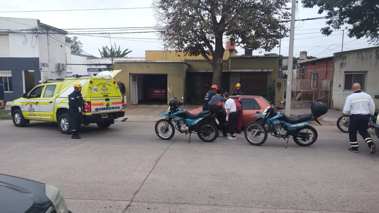 Venado Tuerto: choque de auto y moto deja una mujer hospitalizada