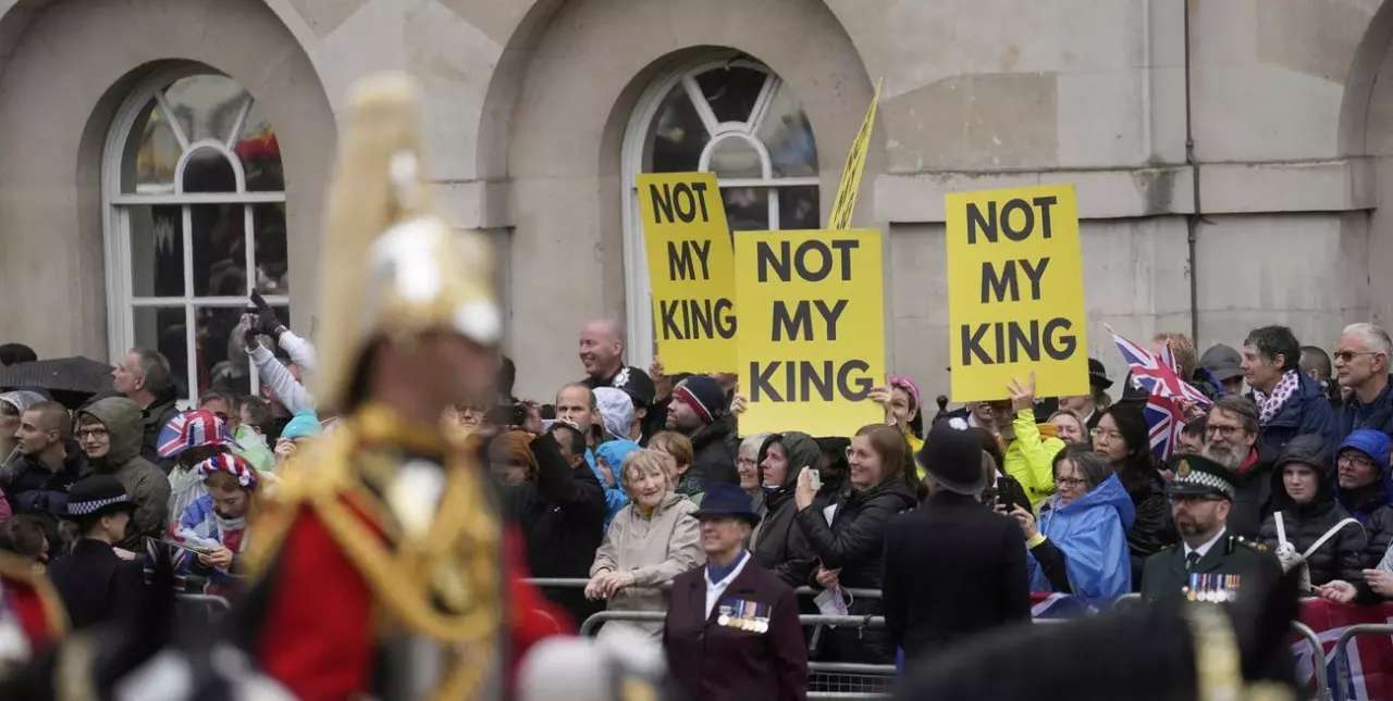 Coronación de Carlos III: al menos 52 detenidos tras serios incidentes en Londres