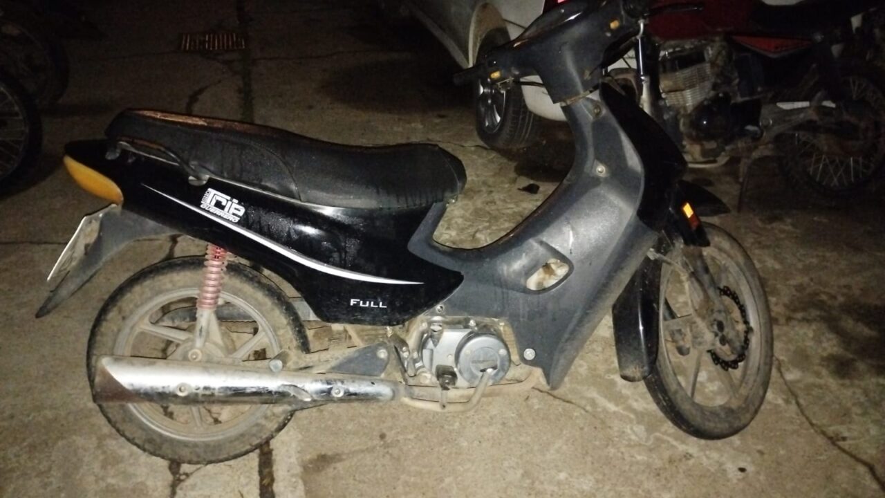 Venado Tuerto: arrestaron a un joven por robar una moto
