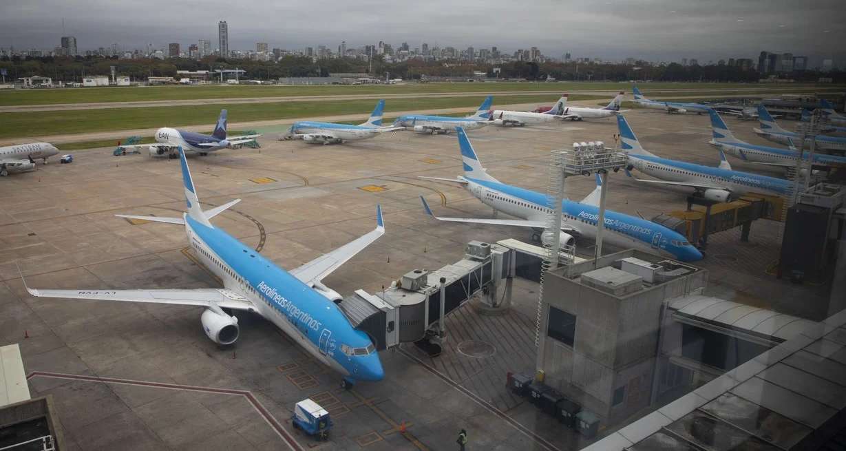 Indagan a una azafata de Aerolíneas Argentinas por una amenaza de bomba