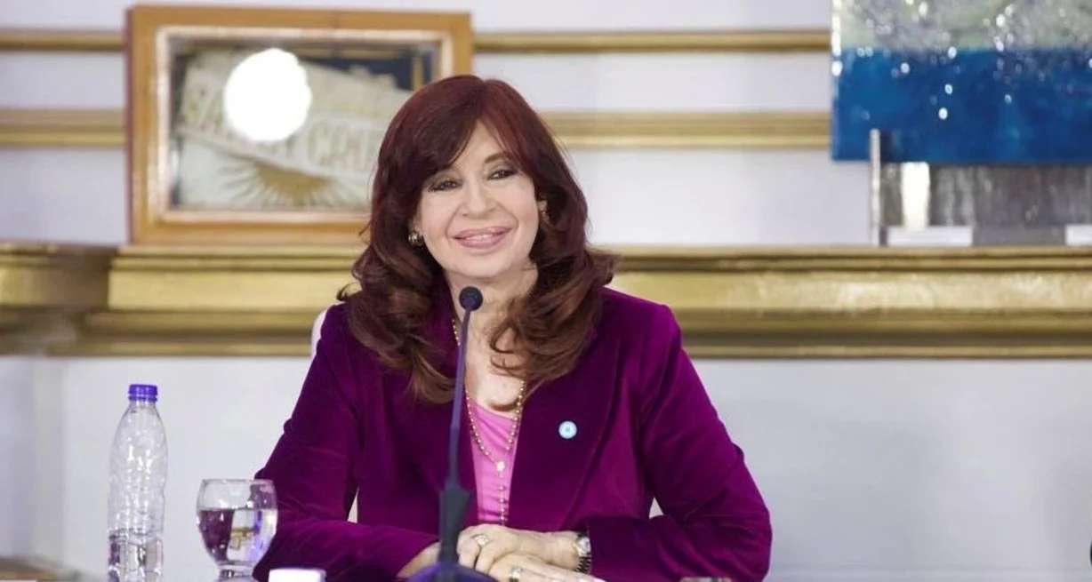 Cristina Kirchner apuntó contra los que “desde el propio espacio amenazan con ir al partido judicial”