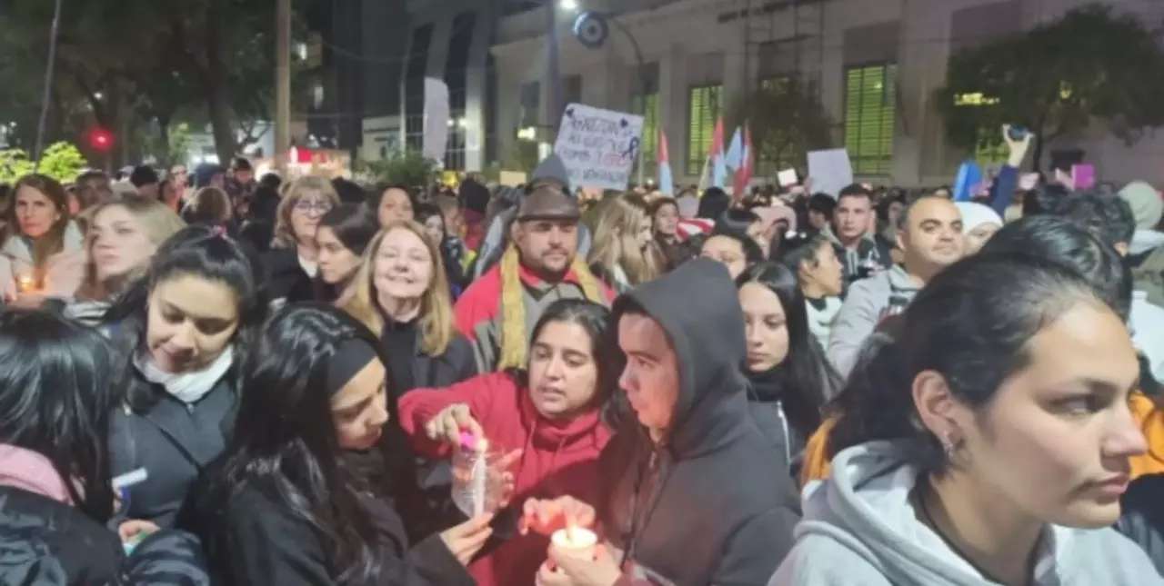 Femicidio de Cecilia Strzyzowski: multitudinaria marcha en Chaco en pedido de justicia