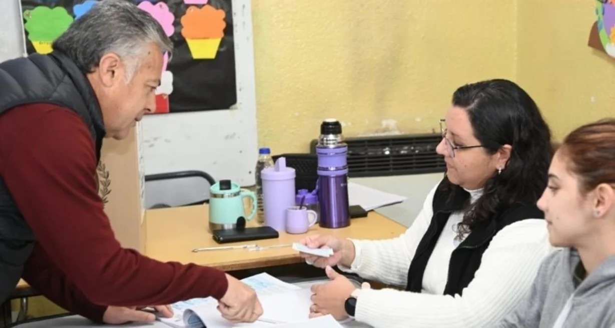 Mendoza: amplia ventaja del oficialismo en las elecciones de este domingo